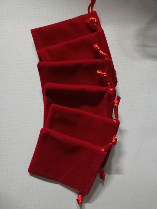 Оксамитові (бархатні) мішечки