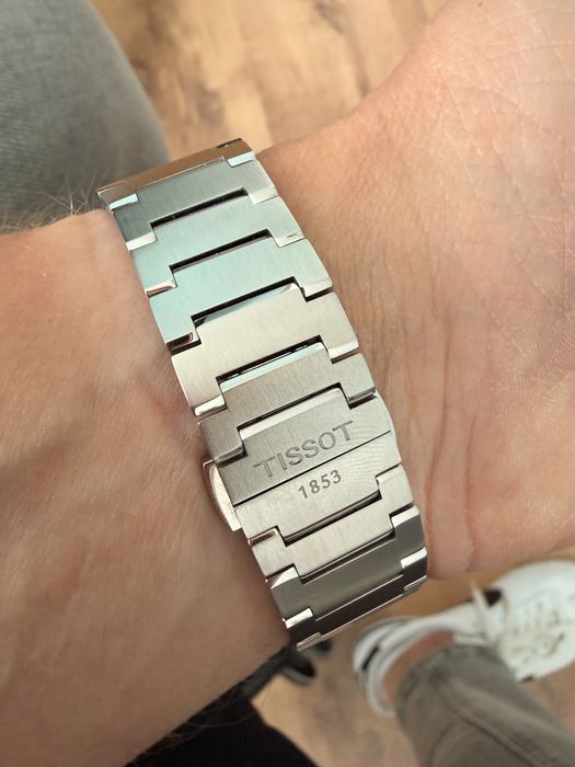 Tissot PRX 40mm quartz