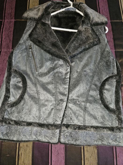 Casaco sem mangas, colete pêlo, marca Desigual