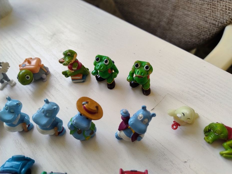 Дитячі іграшки Kinder 1990-2000 років 20шт