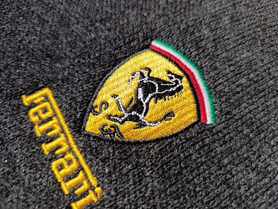 Шарф Ferrari puma