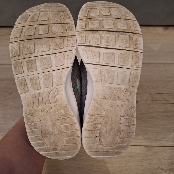 Szare adidasy Nike rozm. 31,5; rzep