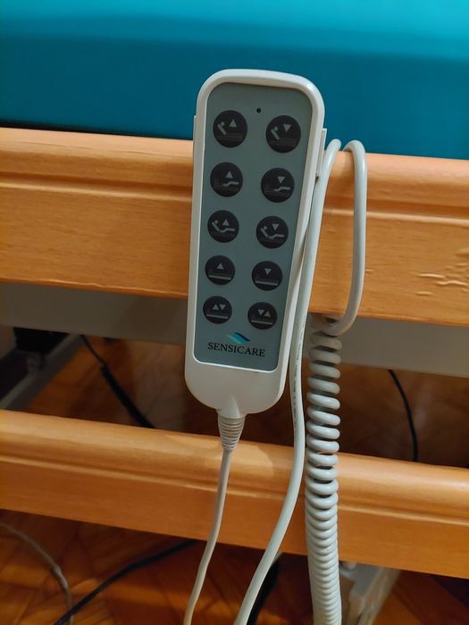 Cama Articulada hospitalar elétrica