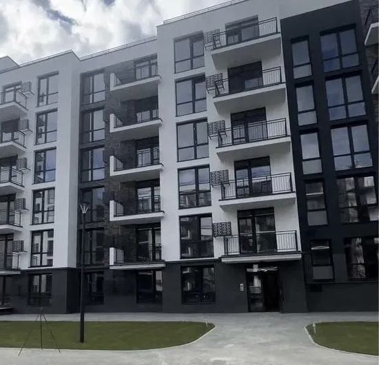 Продам 2-х кімнатну квартиру у Винниках