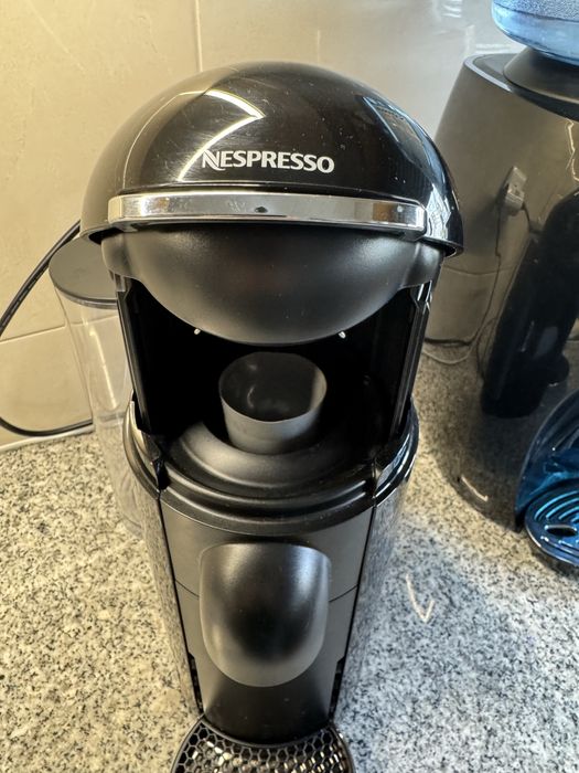 Máquina café Nespresso Vertuo