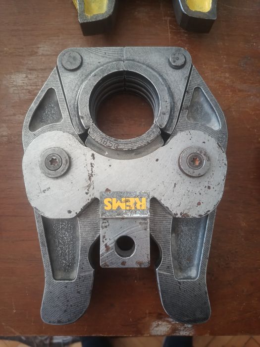 Szczeki zaciski rems m42 v54 th50,63 u40