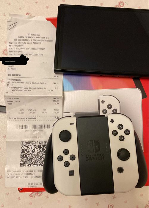 Nintendo Switch OLED New* 1 Game 2 Months of Use. (Invoice and Warranty)64283968020993123