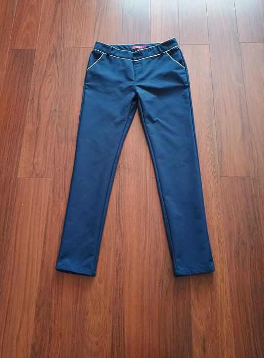 wizytowe spodnie Freesia Collection 38, złota lamówka, do biura