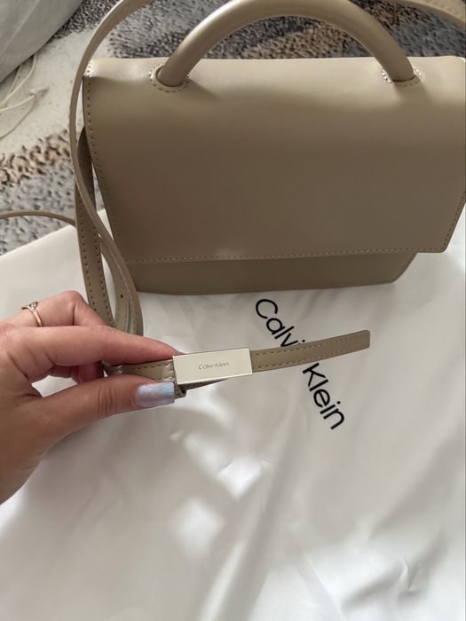 Оригінал! Calvin Klein CK Linn Top Handle Crossbody (K60K613162)