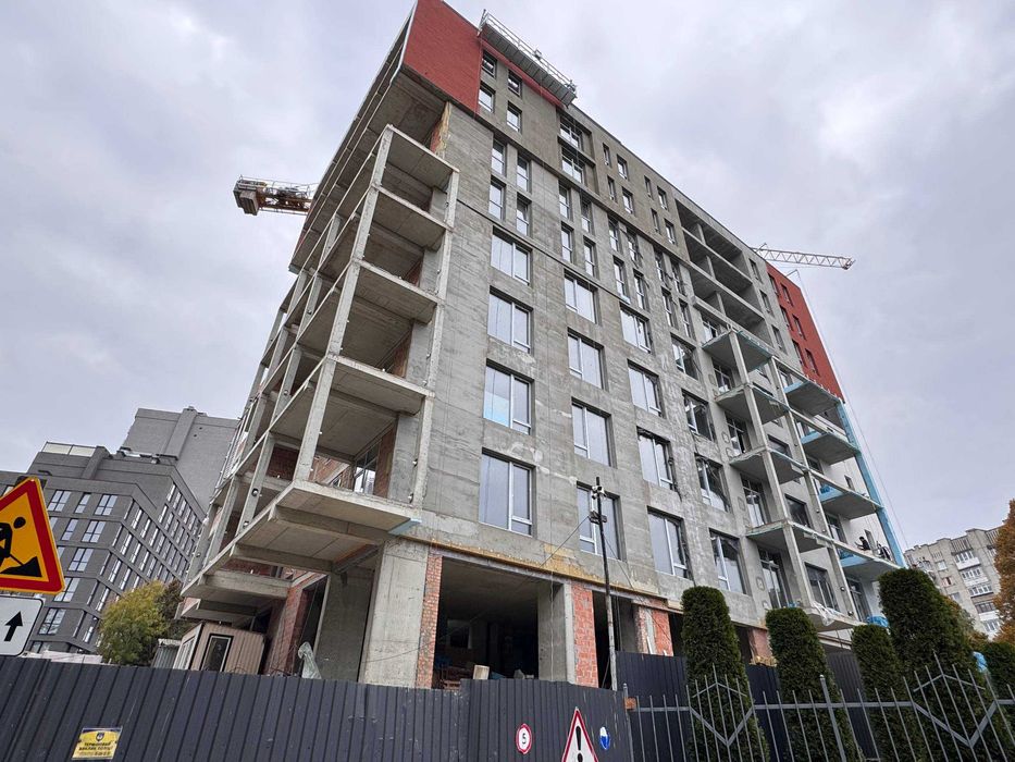 Продаж 3-кім квартири в житловому комплексі бізнес класу Венглінський