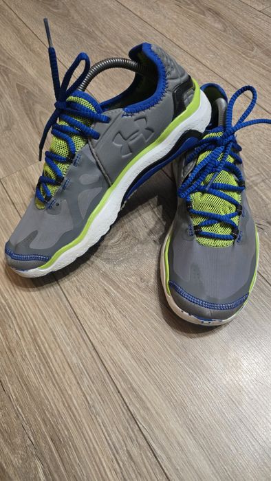 Продам кросівки Under Armor