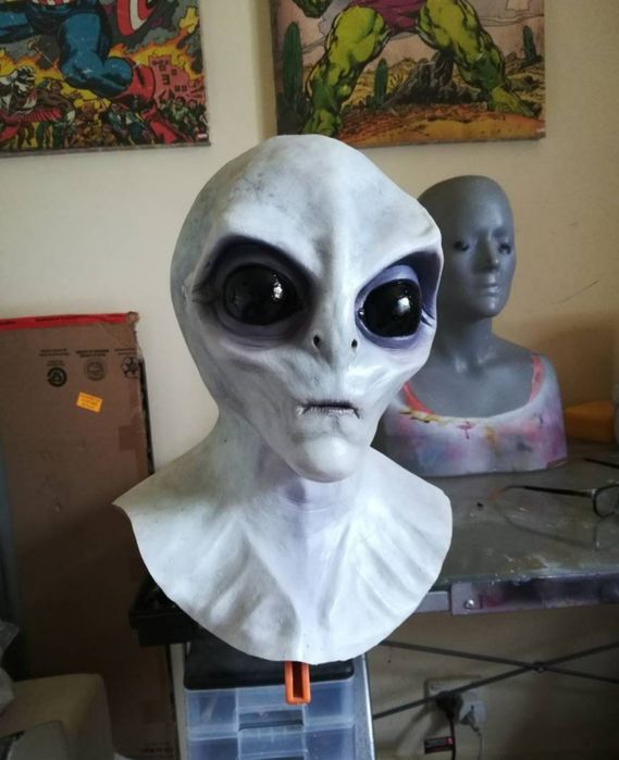 Máscara de Extraterrestre em Látex Premium