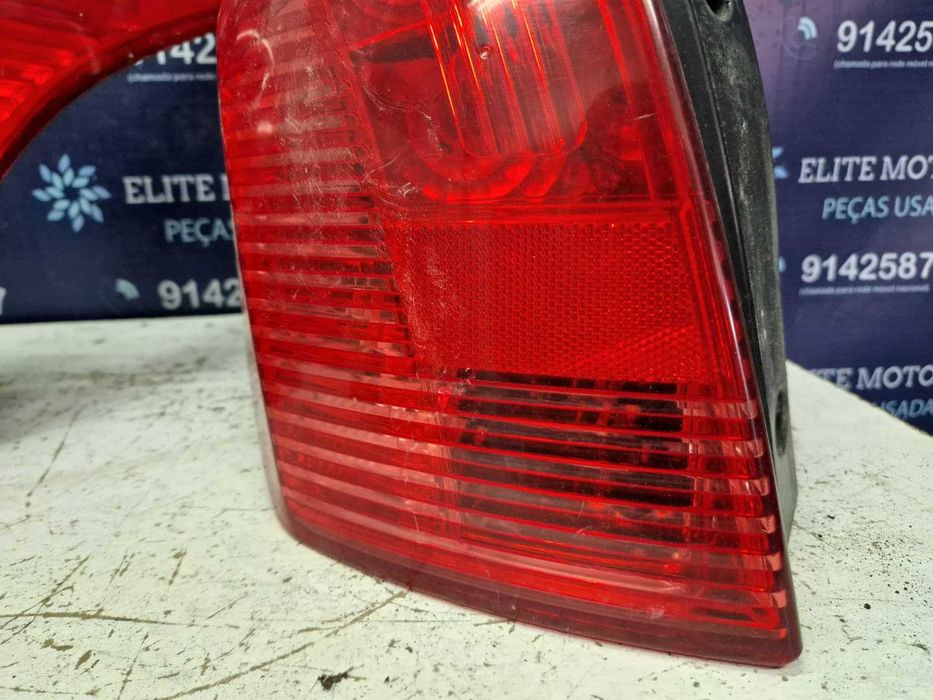 Farolins usados PEUGEOT 308 SW carrinha esquerdo direito