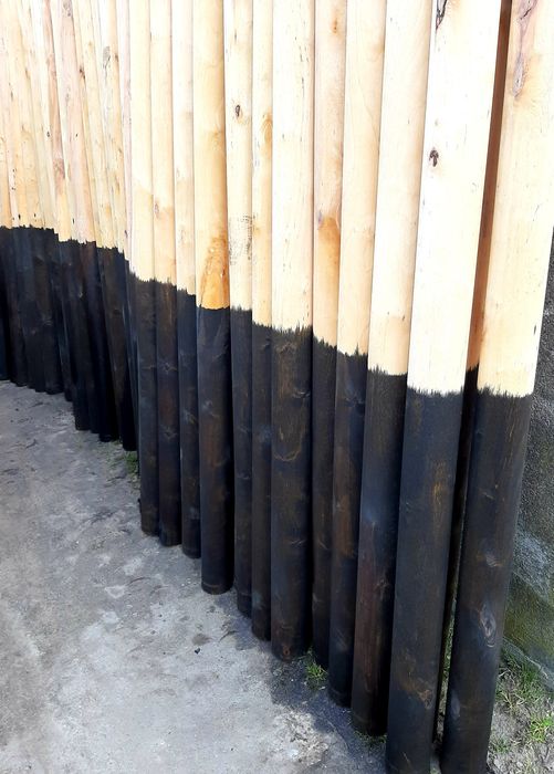 Parkur słupki toczone okrąglaki przeszkody dla koni stemple drewniane