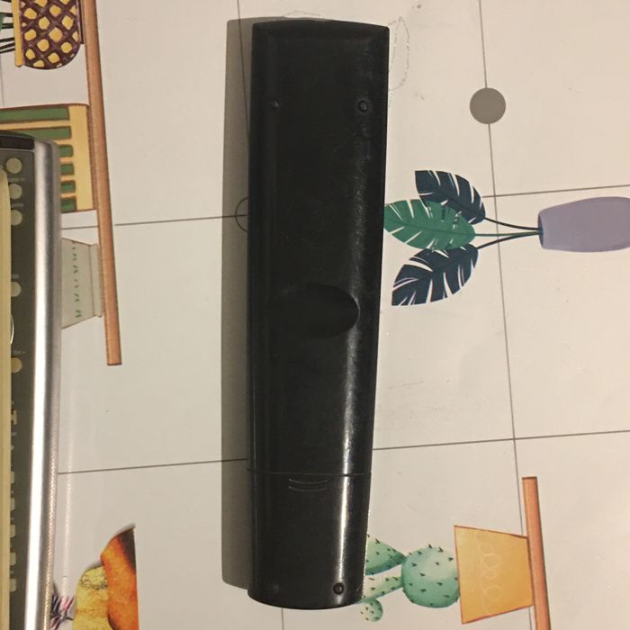 Pilot do tv Metz RM14