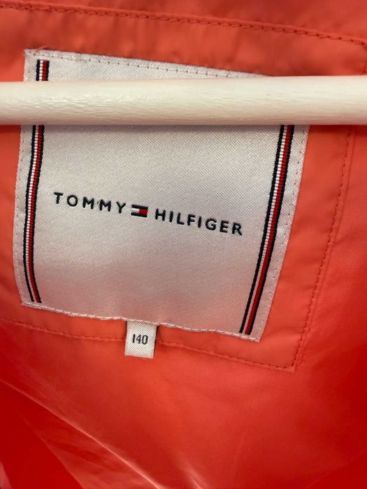 Tommy Hilfiger kurtka puchowa dziewczęca 140 cm – pomarańczowa – BDB