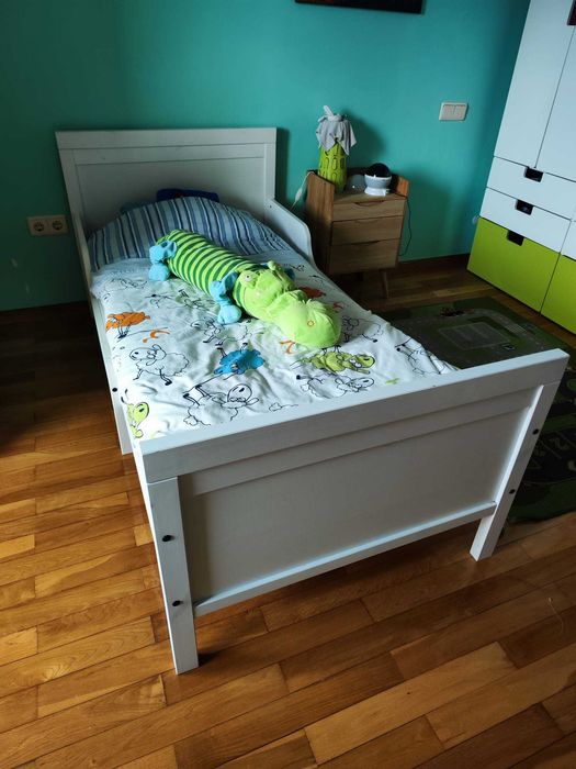 Cama de criança ajustável