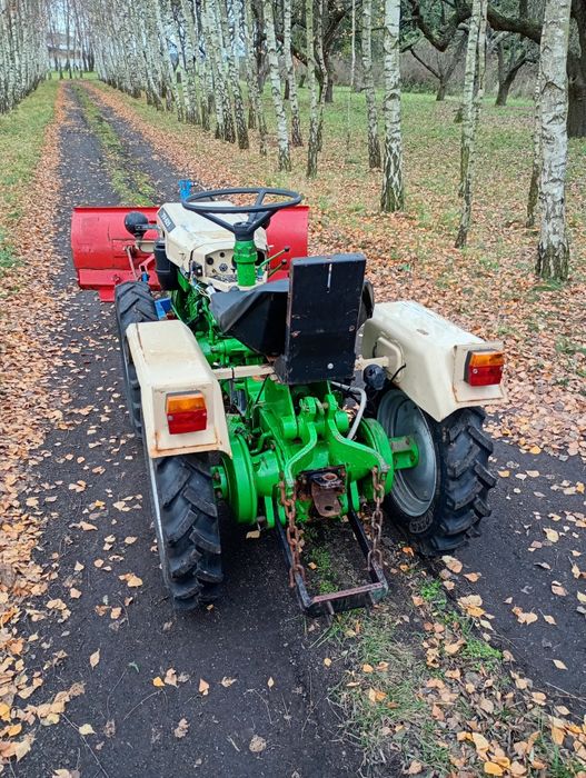Ciągnik ogrodniczy ciagniczek tv521  traktorek TV521 spych do śniegu