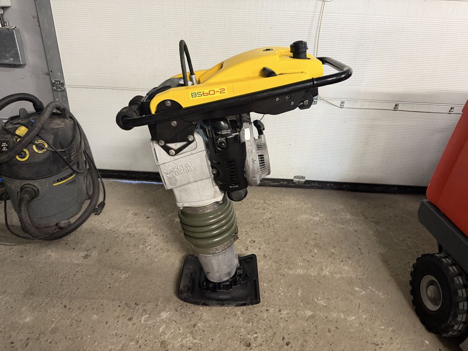 Skoczek stopa wibracyjna ubijak WACKER BS 60-2 (32) rok 19