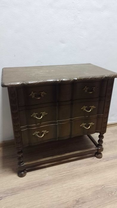 Komoda antyczna komódka