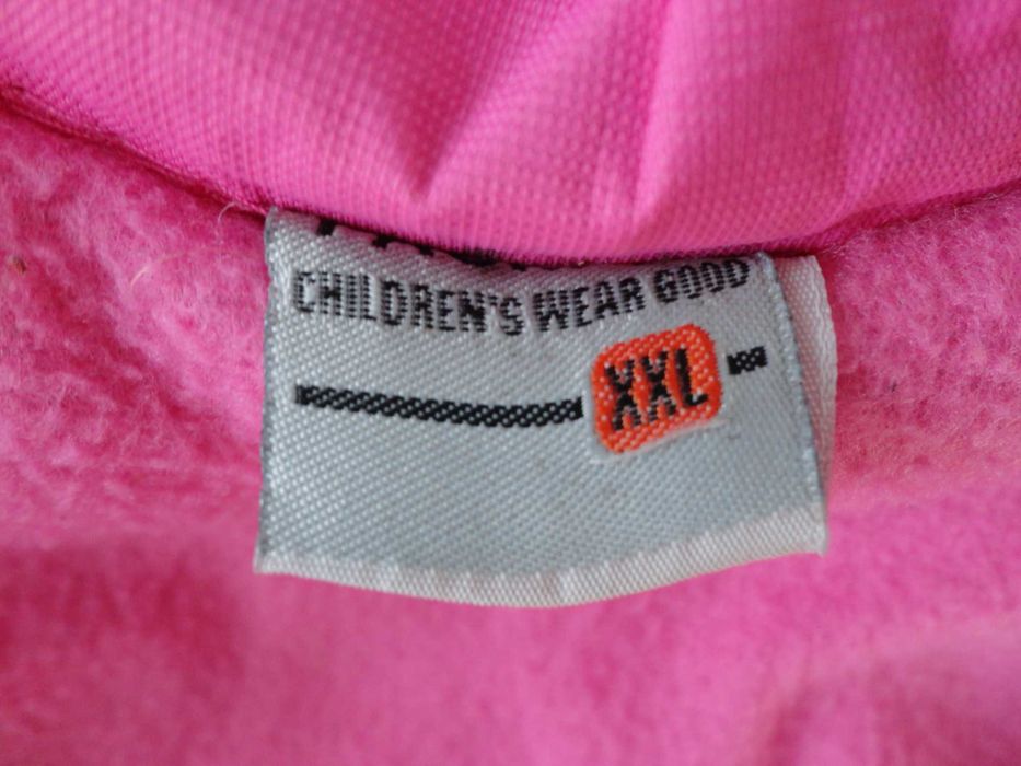 Дитяча (дівчача) рожева курточкаНа 2-3 роки.