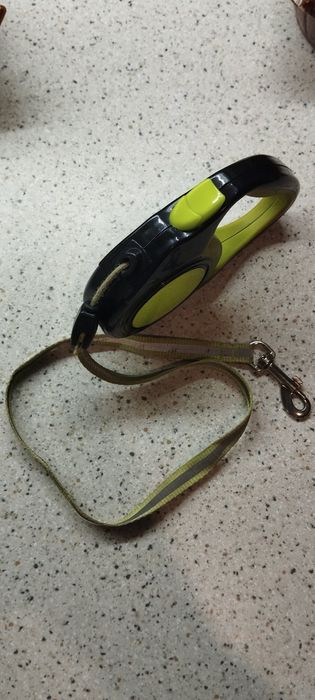 Продам недорого поводок рулетка.