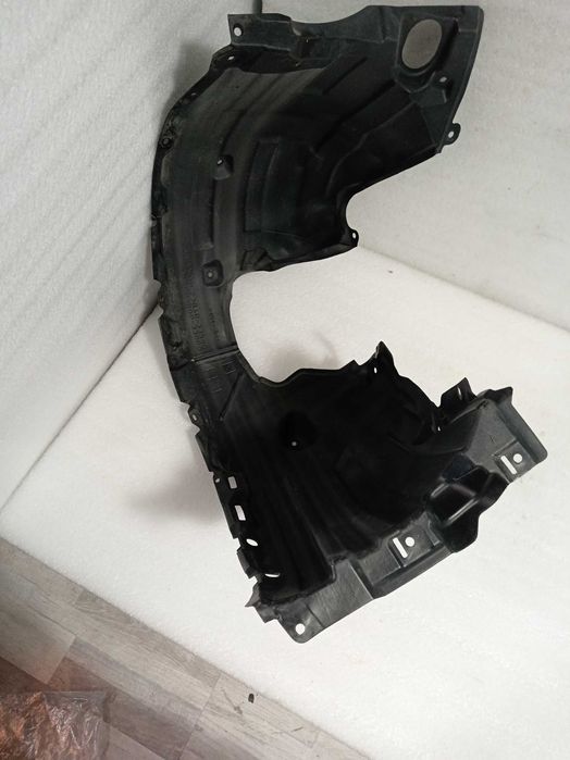 Підкрилок ліве передній toyota camry viii 17- 53806- 33080