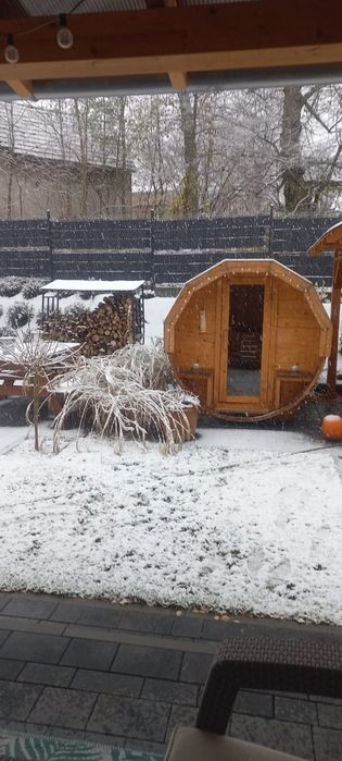 Dom nad jeziorem do wynajęcia, sauna, jakuzzi. Dom ogrzewany.