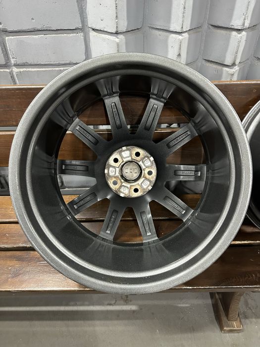 99 Оригинальные литые диски AUDI Q7 4K 5/112 R20 et33