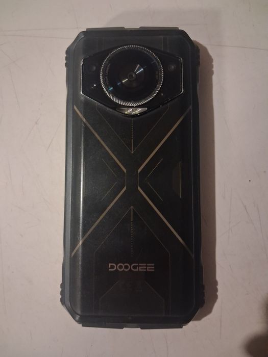 DOOGEE моб телефон