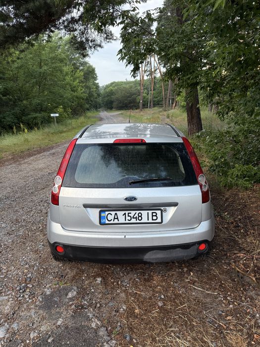 Продам Ford Fiesta  Робот 4 ГБО