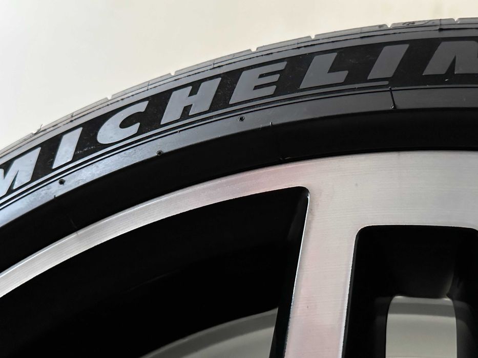 Michelin Pilot Sport 4S 295/35 R21 Б/У