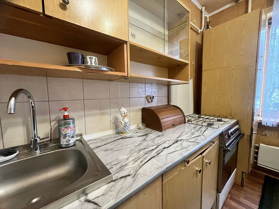 Продам 2 к кв  з меблями та технікою