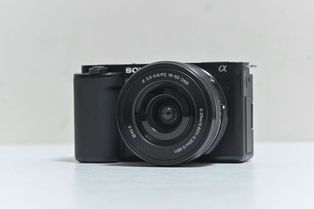 Sony ZV-E10 + 16-50 mm пробіг 0200 кадрів / без передоплат + гарантія