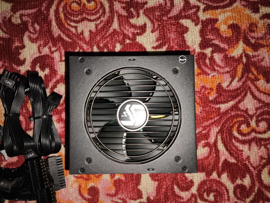 Блок живлення Seasonic Focus Gold 750W