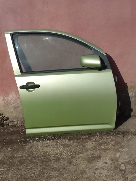 Porta Portas Daihatsu Sirion M3 Ano 2006 Frente e Trás Cor Verde (PORTAS NUAS)