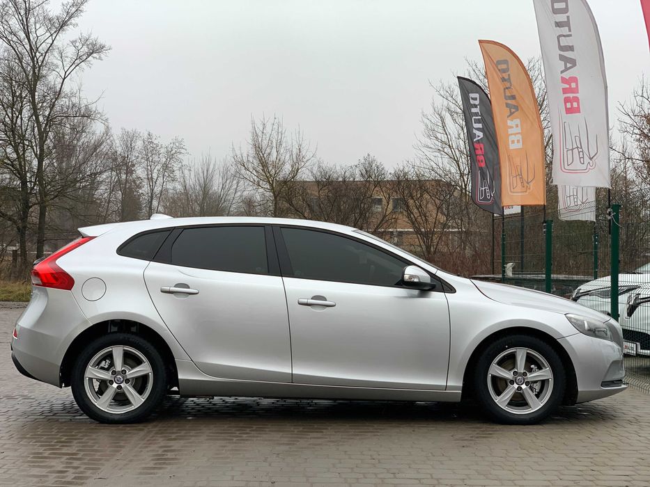 Volvo V40 2014 1.6 дизель