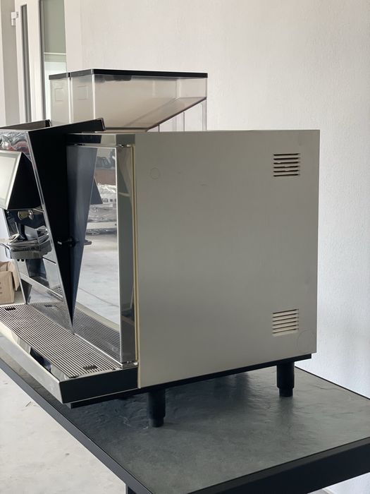Кавомашина суперавтомат Thermoplan Black&White 3 CTM
