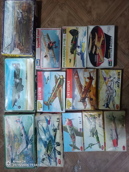 Модели самолётов. 13 шт. Цена за все.