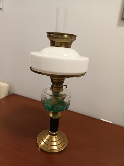 Sprzedam lampę naftowa