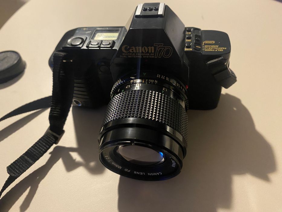 Canon T70 + Canon FD 100mm f/2.8 – aparat analogowy