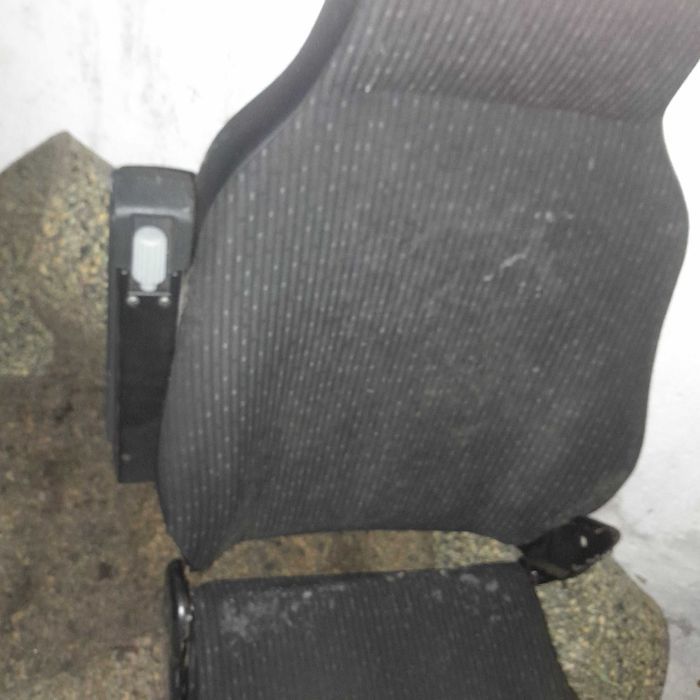 Banco Mitsubishi Canter