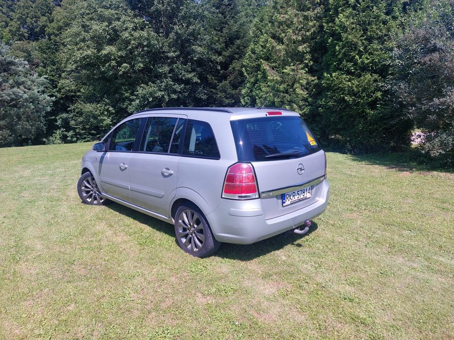 Opel zafira 1.9 cdti