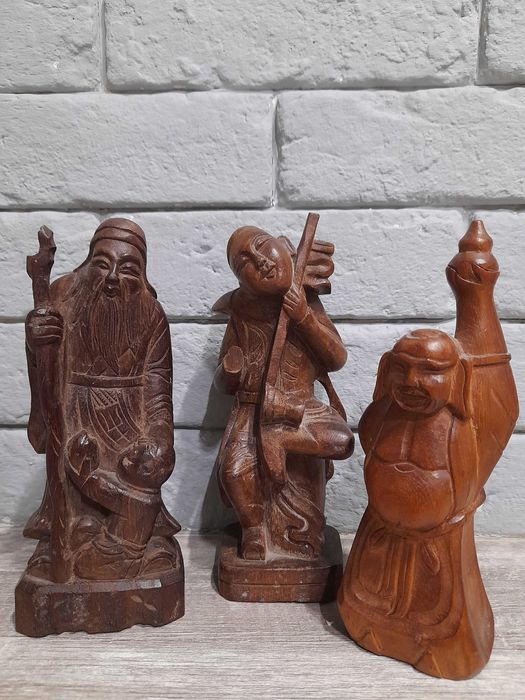 Antyk. Stare figurki z drewna BUDDA