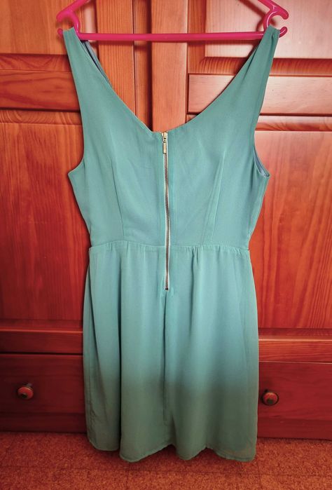 Vestido verde menta Stradivarius, tamanho S