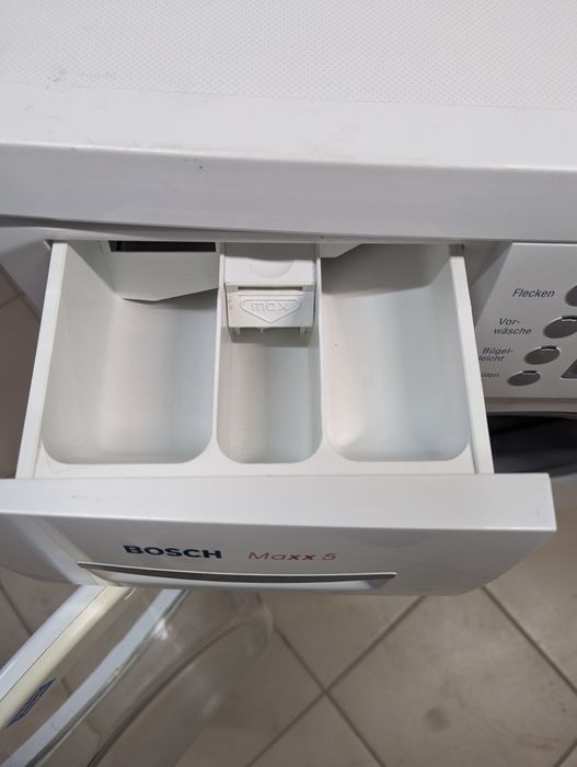 Стиральная машина  марки Bosch 46 см глубина
