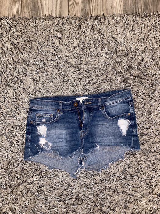 Jeansowe krotkie spodenki
