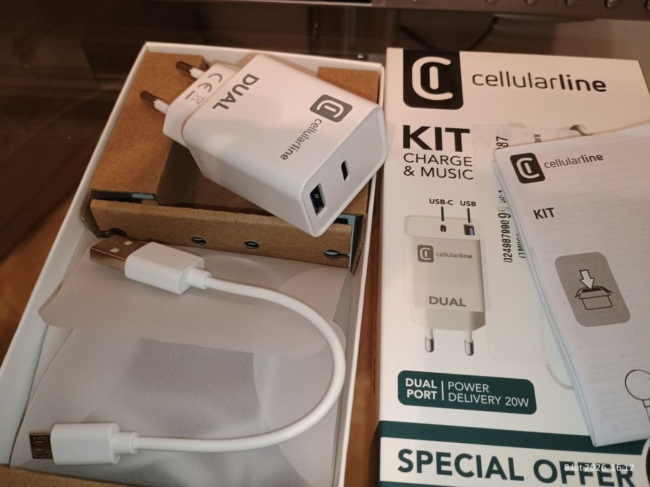 Nowa ładowarka + słuchawki bluetooth