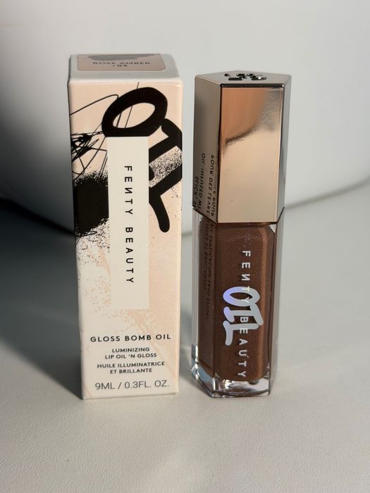 Fenty beauty Rozświetlający olejek do ust Gloss Bomb Oil rose amber