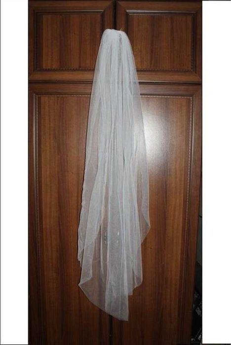 Фата 150см для нареченої біла з гребінцем